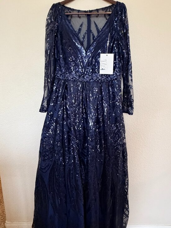 Mac Duggal Sequin Formal Dress - Picture 5 of 7